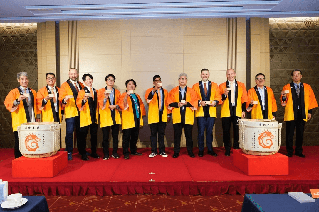 A photo of Grafana Labs employees at the Grafana Labs Japan opening event.
